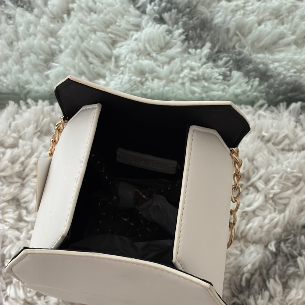 Forever 21 White and Red Mini Bag with Architectural Design - Picture 2 of 6